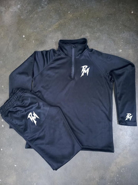 BLACK FLEECE SET